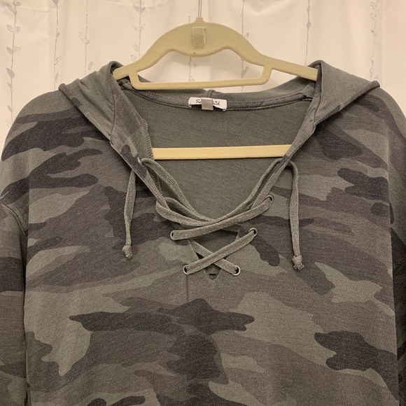 Splendid Camo Sweater Dress - Picture 3 of 5